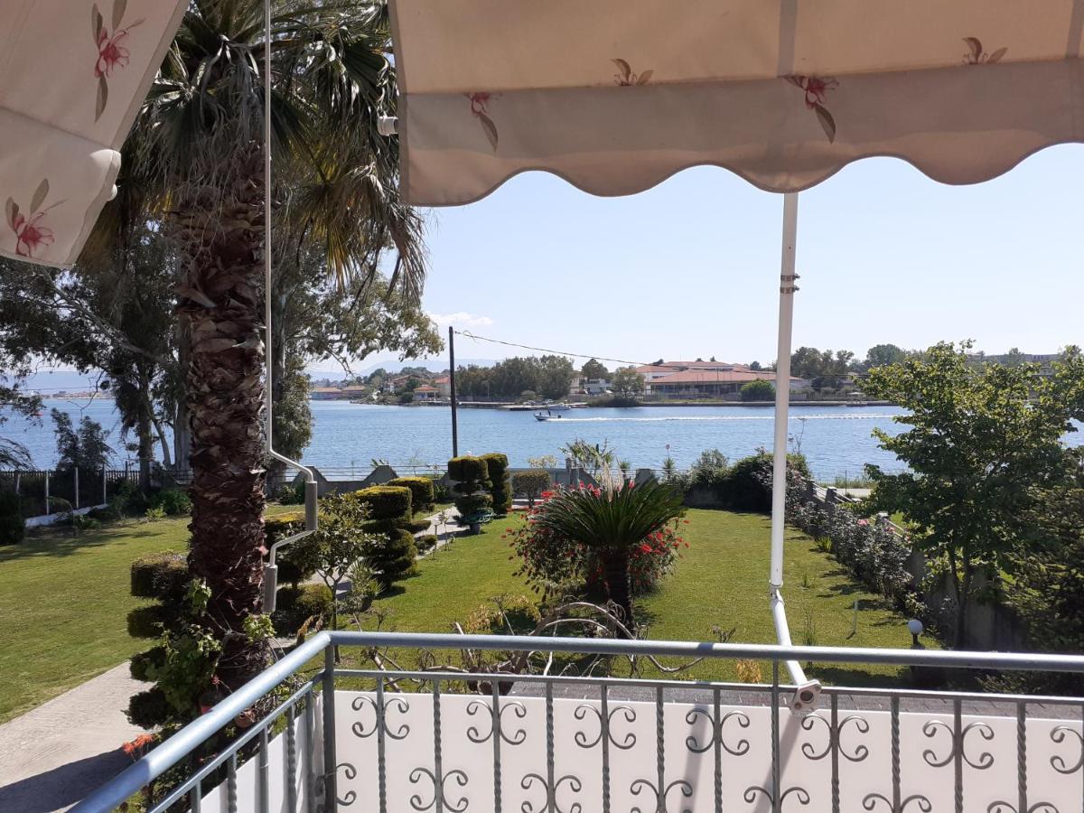 Top Floor On Villa, 3' From Center, By The Sea! Host Is Efi Kwsta Preveza Exterior photo