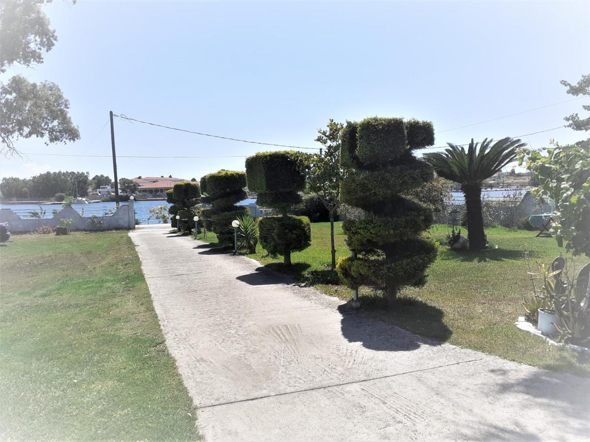 Top Floor On Villa, 3' From Center, By The Sea! Host Is Efi Kwsta Preveza Exterior photo