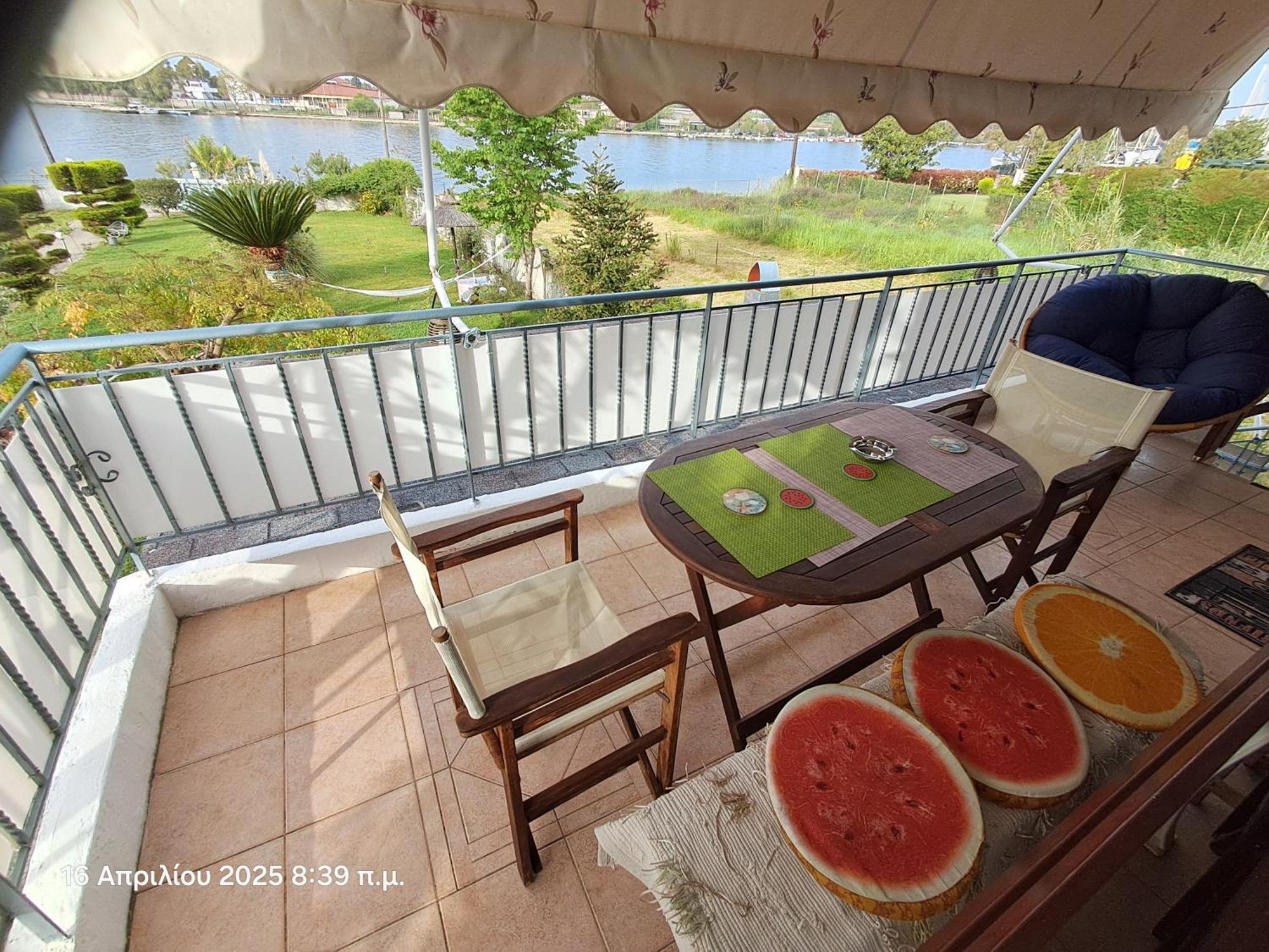 Top Floor On Villa, 3' From Center, By The Sea! Host Is Efi Kwsta Preveza Exterior photo
